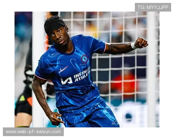 切尔西边路突破频频，恩昆库射门直指网窝